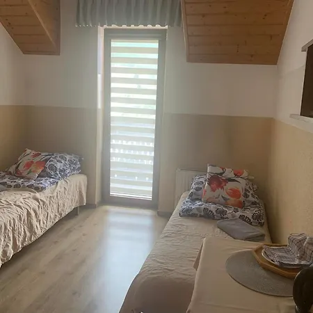Δωμάτια σε οικογενειακή κατοικία Nad Brzozkami *